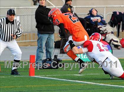 Thumbnail 3 in Riverside vs. Clairton (PIAA Class A Final) photogallery.