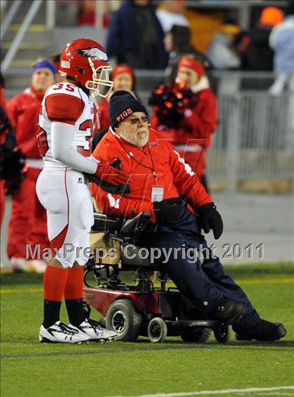 Thumbnail 2 in Riverside vs. Clairton (PIAA Class A Final) photogallery.