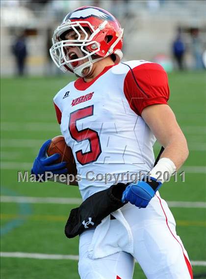 Thumbnail 3 in Riverside vs. Clairton (PIAA Class A Final) photogallery.