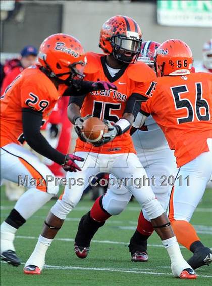 Thumbnail 3 in Riverside vs. Clairton (PIAA Class A Final) photogallery.