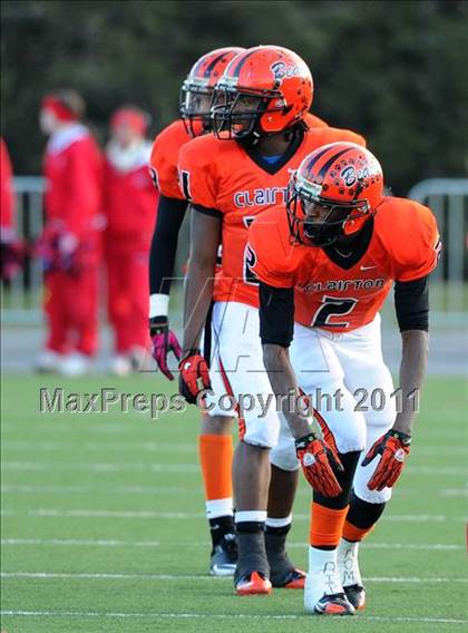 Thumbnail 2 in Riverside vs. Clairton (PIAA Class A Final) photogallery.