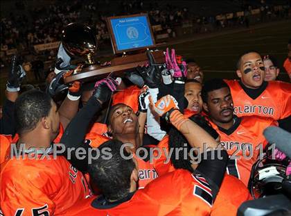 Thumbnail 1 in Riverside vs. Clairton (PIAA Class A Final) photogallery.