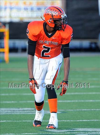 Thumbnail 3 in Riverside vs. Clairton (PIAA Class A Final) photogallery.