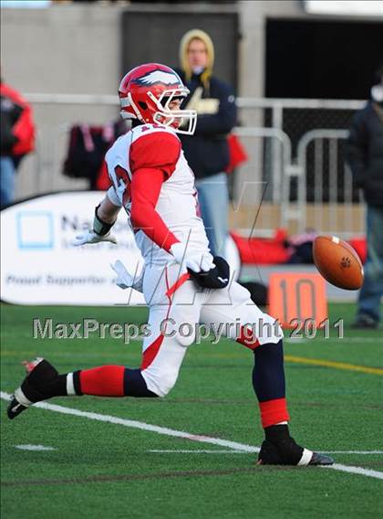 Thumbnail 3 in Riverside vs. Clairton (PIAA Class A Final) photogallery.