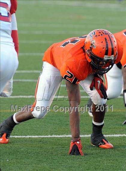 Thumbnail 3 in Riverside vs. Clairton (PIAA Class A Final) photogallery.