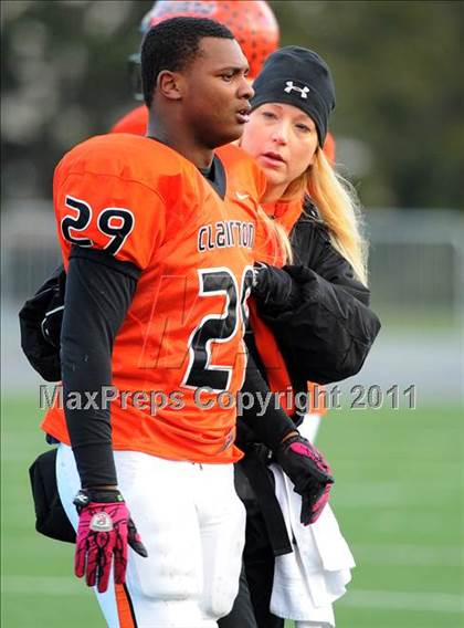 Thumbnail 1 in Riverside vs. Clairton (PIAA Class A Final) photogallery.