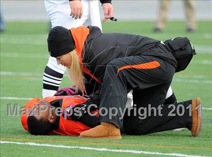 Thumbnail 3 in Riverside vs. Clairton (PIAA Class A Final) photogallery.