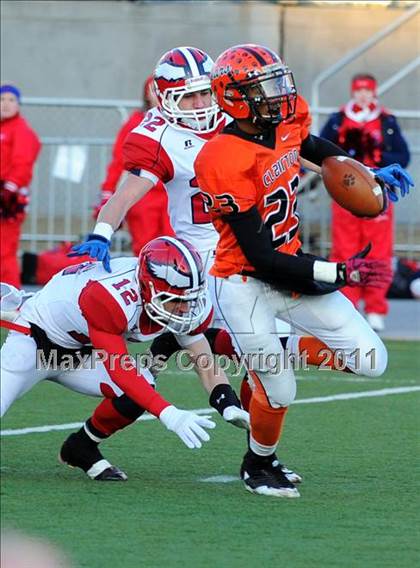 Thumbnail 2 in Riverside vs. Clairton (PIAA Class A Final) photogallery.
