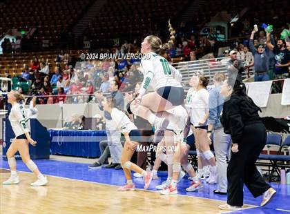Thumbnail 3 in Pine Creek vs. Cherry Creek (CHSAA 5A Round 3) photogallery.