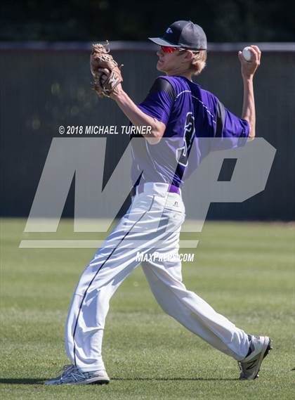 Thumbnail 3 in Modoc vs. Hamilton (NSCIF D5 Final) photogallery.