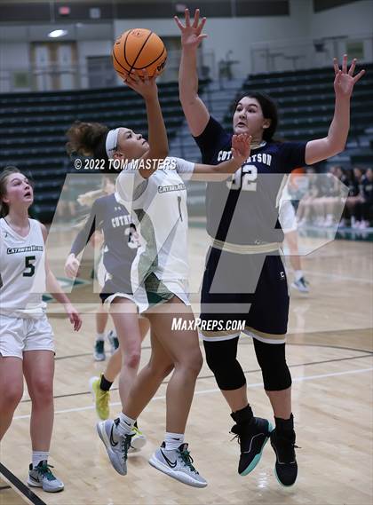 Thumbnail 1 in Cuthbertson @ Catawba Ridge photogallery.