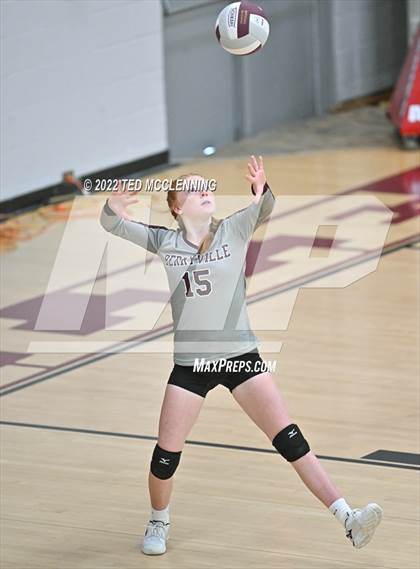 Thumbnail 2 in Mayflower @ Perryville photogallery.