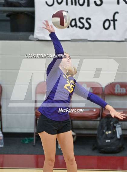 Thumbnail 3 in Mayflower @ Perryville photogallery.
