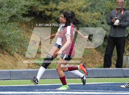 Thumbnail 2 in Sierra Canyon vs. West Covina (CIF SS Playoff) photogallery.