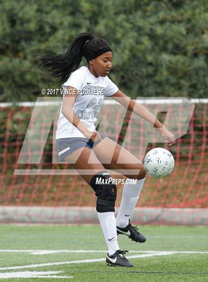 Thumbnail 3 in Sierra Canyon vs. West Covina (CIF SS Playoff) photogallery.