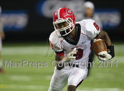Thumbnail 3 in North Gwinnett vs. McEachern (Corky Kell Classic) photogallery.