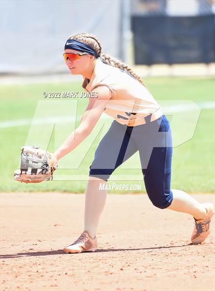 Thumbnail 2 in Centennial vs. Casteel (AIA 5A Round 1A Playoff) photogallery.