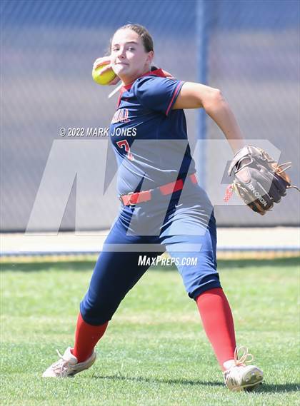 Thumbnail 1 in Centennial vs. Casteel (AIA 5A Round 1A Playoff) photogallery.