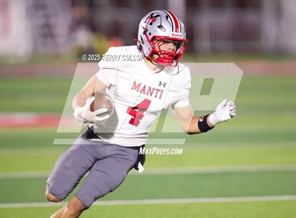 Thumbnail 2 in Morgan vs. Manti (UHSAA 3A Semi Final) photogallery.