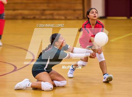 Thumbnail 2 in Clear Brook @ Deer Park (B Team) photogallery.