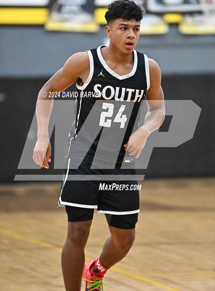 Thumbnail 1 in Pueblo South vs Green Mountain photogallery.