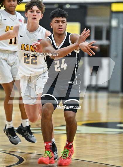 Thumbnail 2 in Pueblo South vs Green Mountain photogallery.