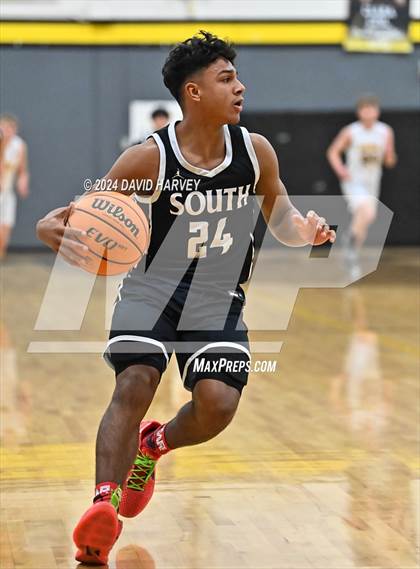 Thumbnail 3 in Pueblo South vs Green Mountain photogallery.