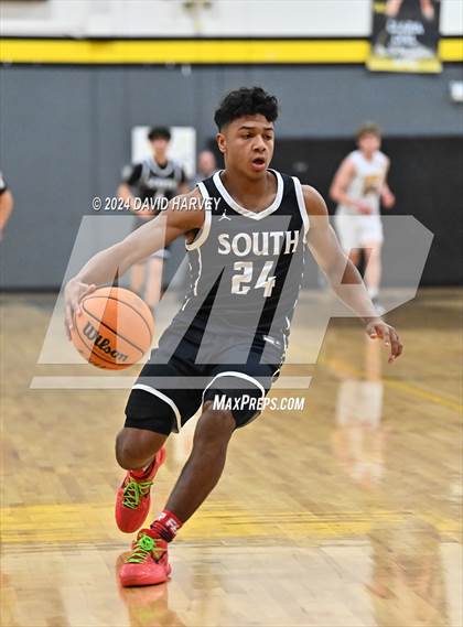 Thumbnail 2 in Pueblo South vs Green Mountain photogallery.