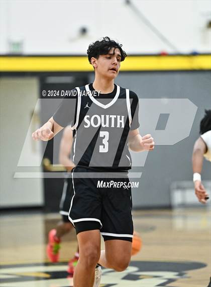 Thumbnail 3 in Pueblo South vs Green Mountain photogallery.