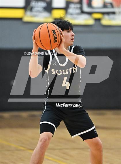 Thumbnail 2 in Pueblo South vs Green Mountain photogallery.