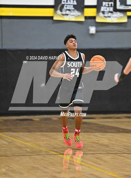 Thumbnail 2 in Pueblo South vs Green Mountain photogallery.