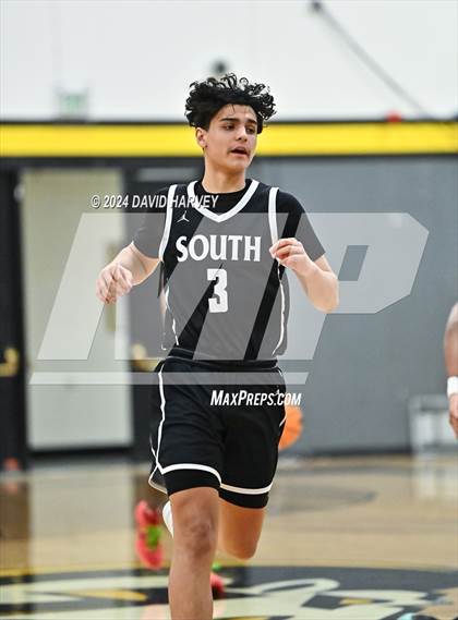 Thumbnail 2 in Pueblo South vs Green Mountain photogallery.
