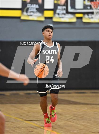 Thumbnail 1 in Pueblo South vs Green Mountain photogallery.