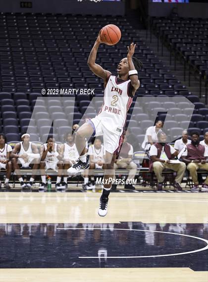 Thumbnail 3 in Cardinal Ritter College Prep vs Putnam City North (Norm Stewart Classic) photogallery.