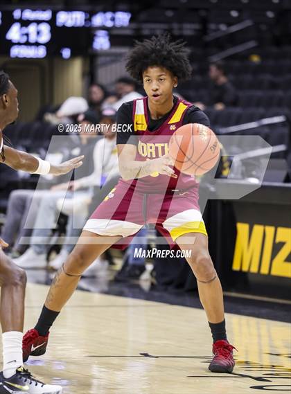 Thumbnail 2 in Cardinal Ritter College Prep vs Putnam City North (Norm Stewart Classic) photogallery.