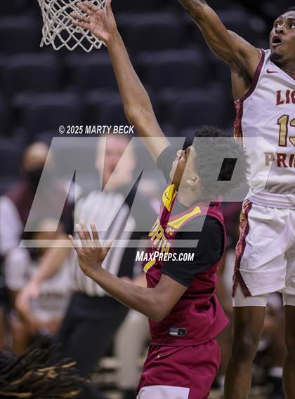 Thumbnail 1 in Cardinal Ritter College Prep vs Putnam City North (Norm Stewart Classic) photogallery.