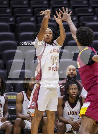 Thumbnail 2 in Cardinal Ritter College Prep vs Putnam City North (Norm Stewart Classic) photogallery.