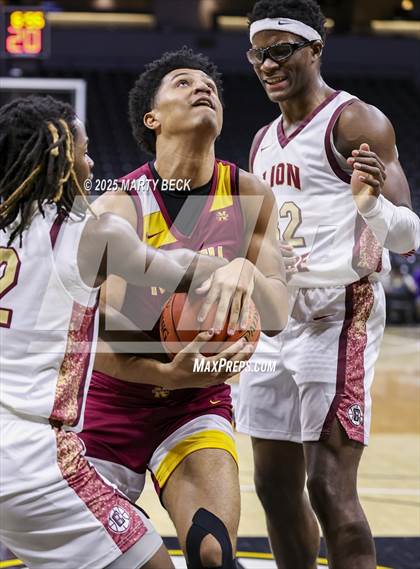 Thumbnail 2 in Cardinal Ritter College Prep vs Putnam City North (Norm Stewart Classic) photogallery.