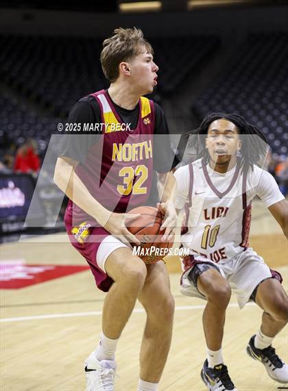 Thumbnail 3 in Cardinal Ritter College Prep vs Putnam City North (Norm Stewart Classic) photogallery.