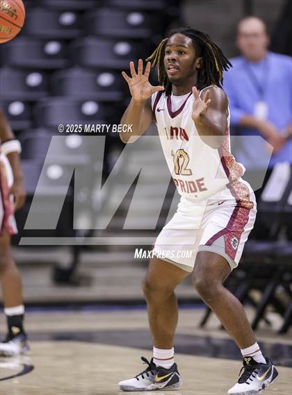 Thumbnail 1 in Cardinal Ritter College Prep vs Putnam City North (Norm Stewart Classic) photogallery.