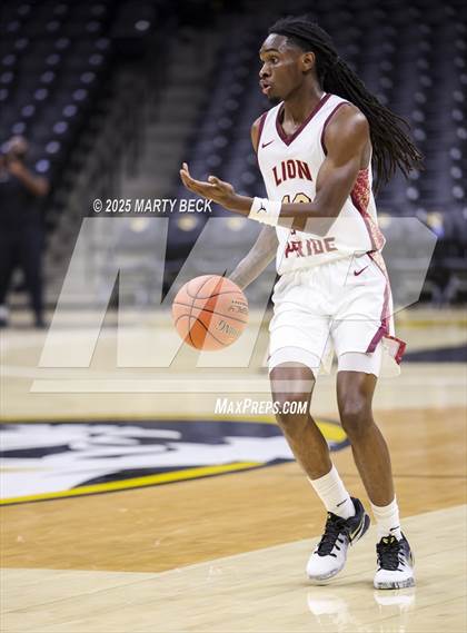 Thumbnail 3 in Cardinal Ritter College Prep vs Putnam City North (Norm Stewart Classic) photogallery.