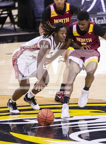 Thumbnail 2 in Cardinal Ritter College Prep vs Putnam City North (Norm Stewart Classic) photogallery.