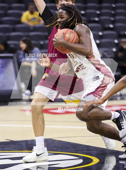 Thumbnail 2 in Cardinal Ritter College Prep vs Putnam City North (Norm Stewart Classic) photogallery.