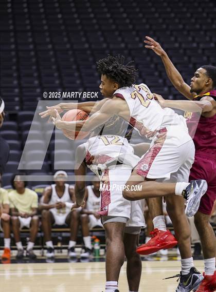Thumbnail 1 in Cardinal Ritter College Prep vs Putnam City North (Norm Stewart Classic) photogallery.