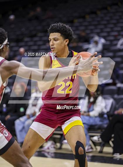 Thumbnail 2 in Cardinal Ritter College Prep vs Putnam City North (Norm Stewart Classic) photogallery.
