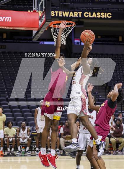 Thumbnail 1 in Cardinal Ritter College Prep vs Putnam City North (Norm Stewart Classic) photogallery.