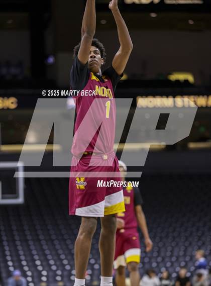 Thumbnail 1 in Cardinal Ritter College Prep vs Putnam City North (Norm Stewart Classic) photogallery.