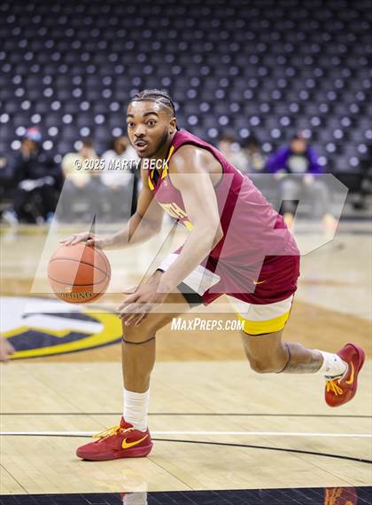 Thumbnail 3 in Cardinal Ritter College Prep vs Putnam City North (Norm Stewart Classic) photogallery.