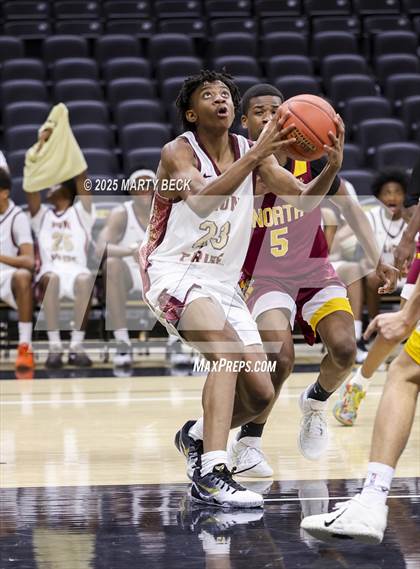 Thumbnail 2 in Cardinal Ritter College Prep vs Putnam City North (Norm Stewart Classic) photogallery.