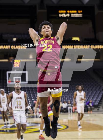 Thumbnail 3 in Cardinal Ritter College Prep vs Putnam City North (Norm Stewart Classic) photogallery.